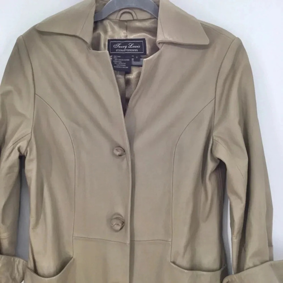 Terry Lewis Classic Luxuries Women’s 3/4 Length Leather Coat - Picture 3 of 7